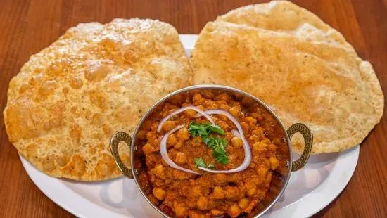 Cholla Bhatura (2pcs)