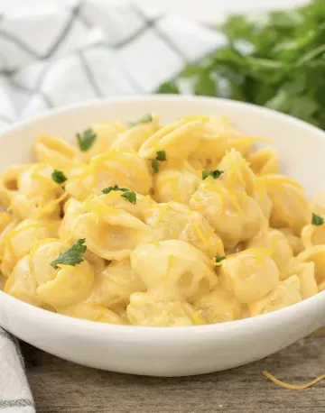 Shells with Cheddar