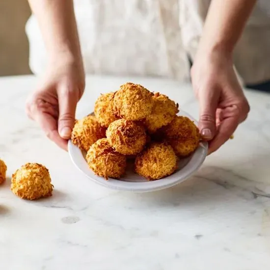 Coconut Macaroons - Bag of 6