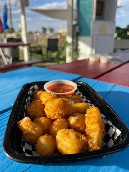 Fried Wisconsin Cheese Curds