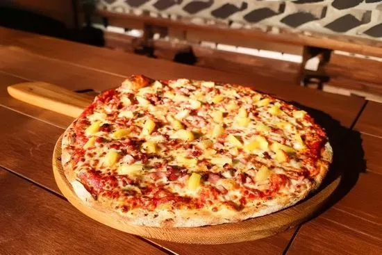 8' Haiwaiian Pizza