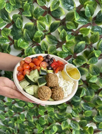 Falafel Mediterranean Bowl