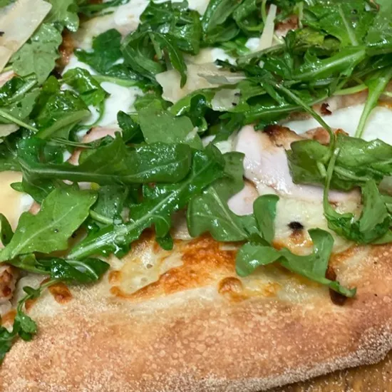 Grilled Arugula Pizza