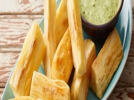 YUCA FRITA 