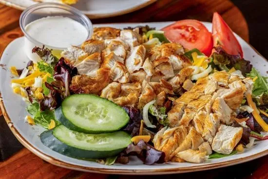 Grilled Chicken Salad & Bread