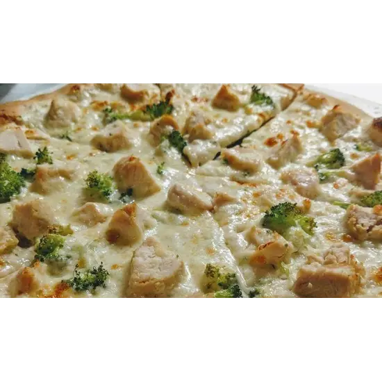 Chicken & Broccoli Pizza