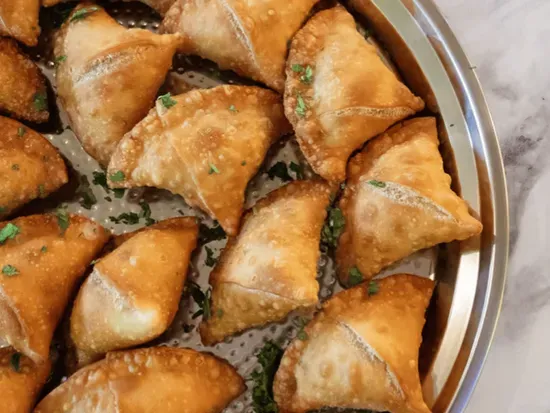 Aloo Matar Samosa