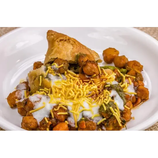 Samosa chaat