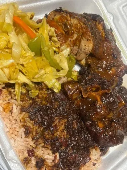 Oxtail/jerk Chicken Cambo