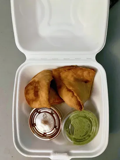 Veg Samosa (2 Pieces)