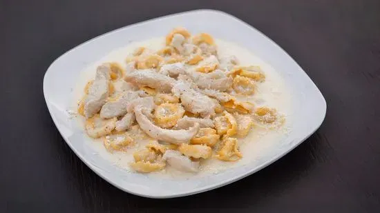 Cheese Tortellini with Chicken