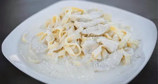 Fettuccine Alfredo with Chicken