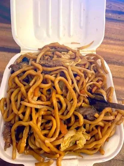 32. Beef Lo Mein