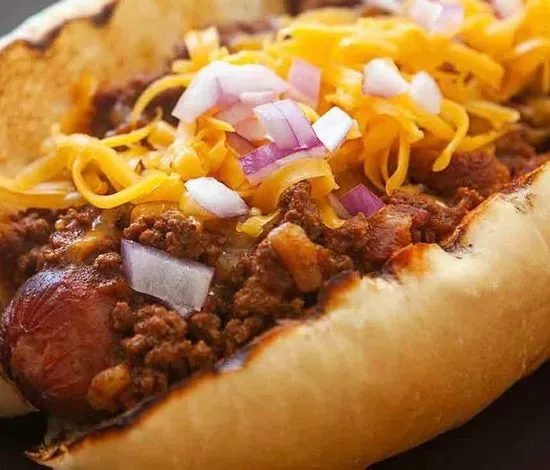 CHILI CHEESE DOG