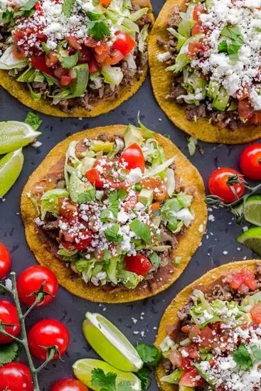 Tostada de Carne / Meat Tostada