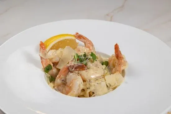 Shrimps in White Sauce with Pasta