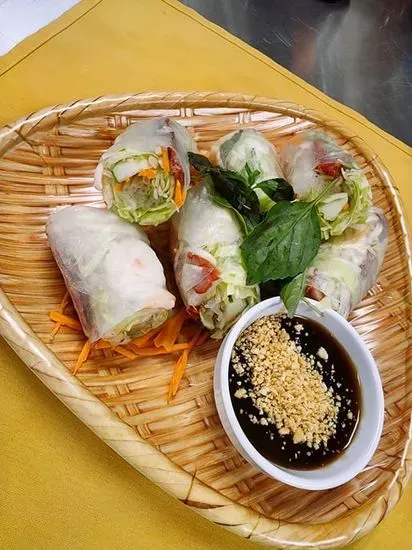 A4. Steamed Rice Wrapped Fresh Basil Roll (3)