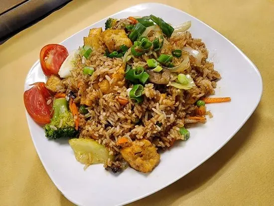 R4. Vegetable Fried Rice - Vegetables and Tofu