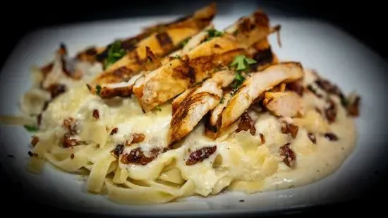 Fettuccine Alfredo