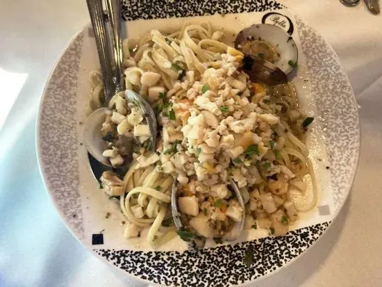 Clams Over Linguine