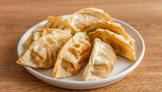 A6. Fried Gyoza 8Pcs (Pork Dumping)