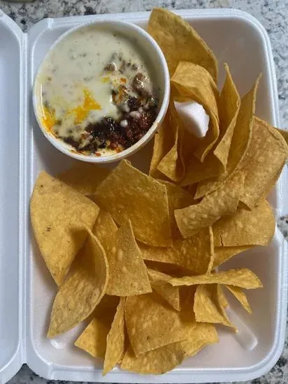 ChoriQueso Dip and Chips