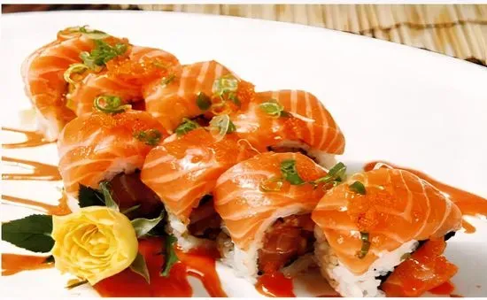 Ultimate Salmon Fresh Roll