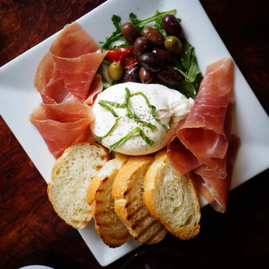 Prosciutto & Burrata