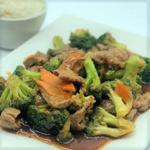 BEEF & BROCCOLI