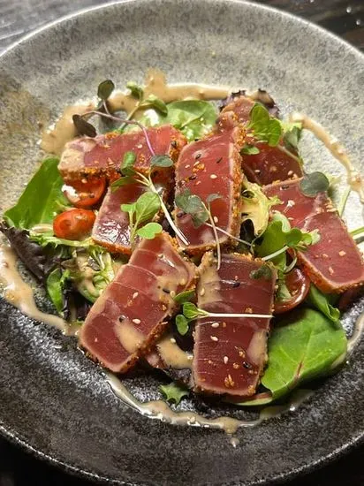 Pepper Tuna Sesame Salad