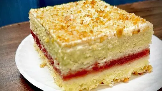 Delicious Strawberry Cake