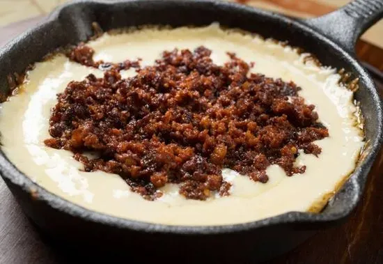 Medium Queso Con Chorizo