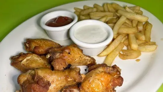 Alitas De Pollo Con Papas Fritas