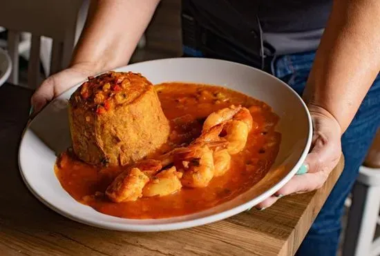 Mofongo Con Camarones Al Ajillo