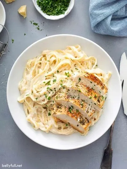 Pasta Alfredo De Pollo