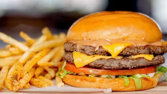 Crazy Good Cheeseburger