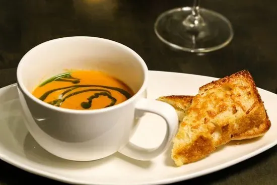 Roasted Tomato Bisque Soup