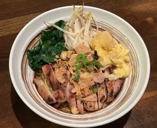 Ba Mee Nam (Thai Noodle Soup)