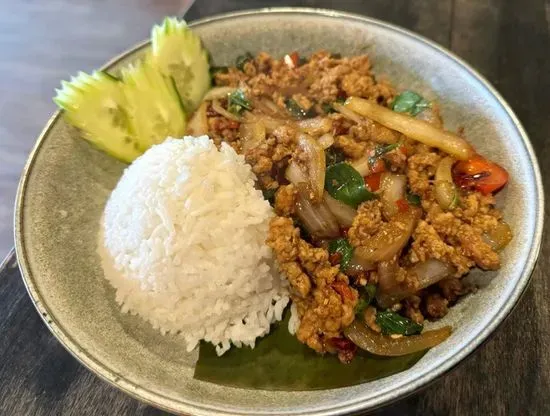 Kra Pao Gai (Chicken Basil)