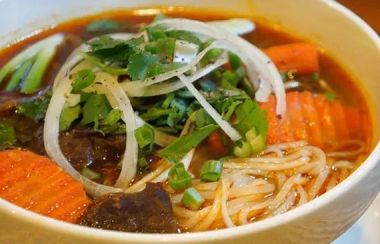 B13. Beef Stew Rice Noodle Hu Hieu Bo Kho