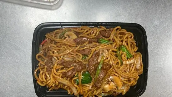 C2. Beef Lo Mein