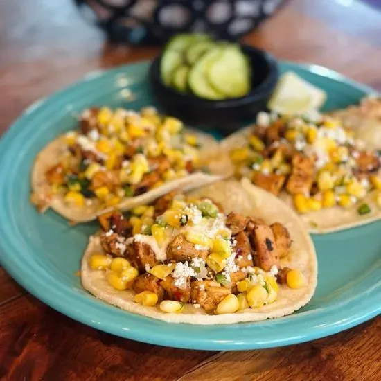 Pollo Elotes Tacos