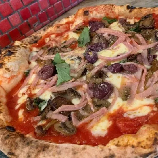 Capricciosa Pizza