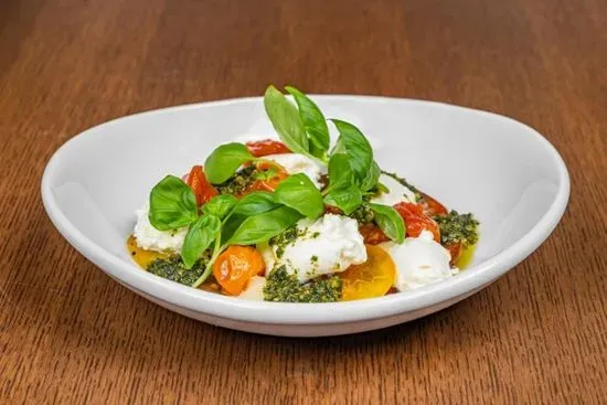 BURRATA & HEIRLOOM TOMATOES