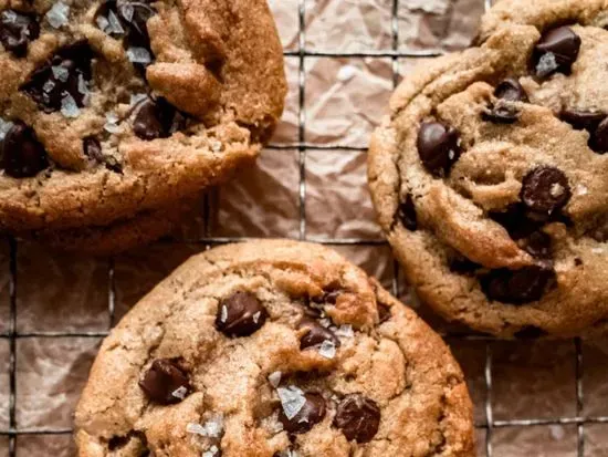 Chocolate Chip Cookie