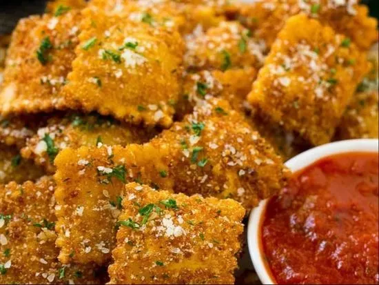 Fried Cheese Ravioli (5)