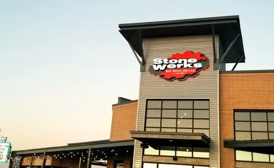 Stone Werks Big Rock Grille, Culebra Commons