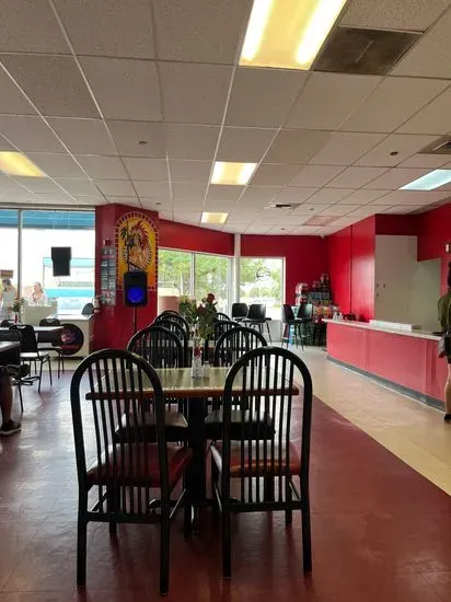 La Reyna Azteca Tacos y Tortas