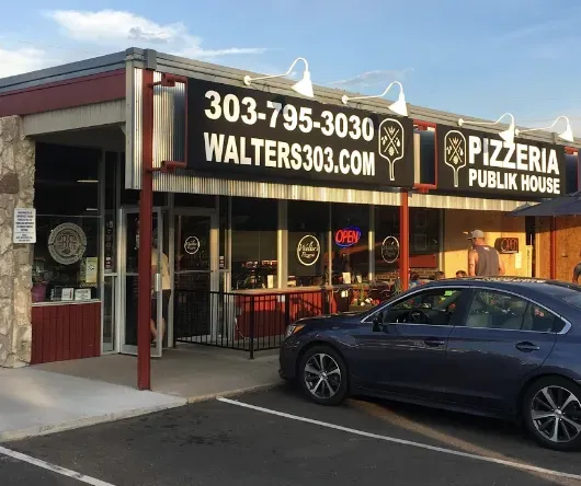 Walter's303 Pizzeria & Publik House | Bow Mar