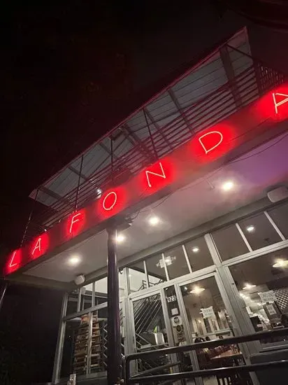 La Fonda Latina